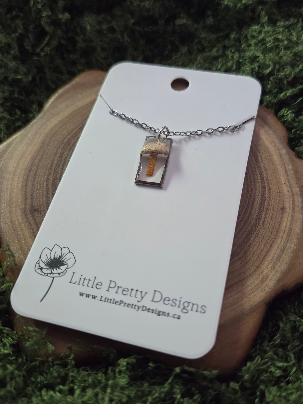 Gold rectangle mushroom necklace