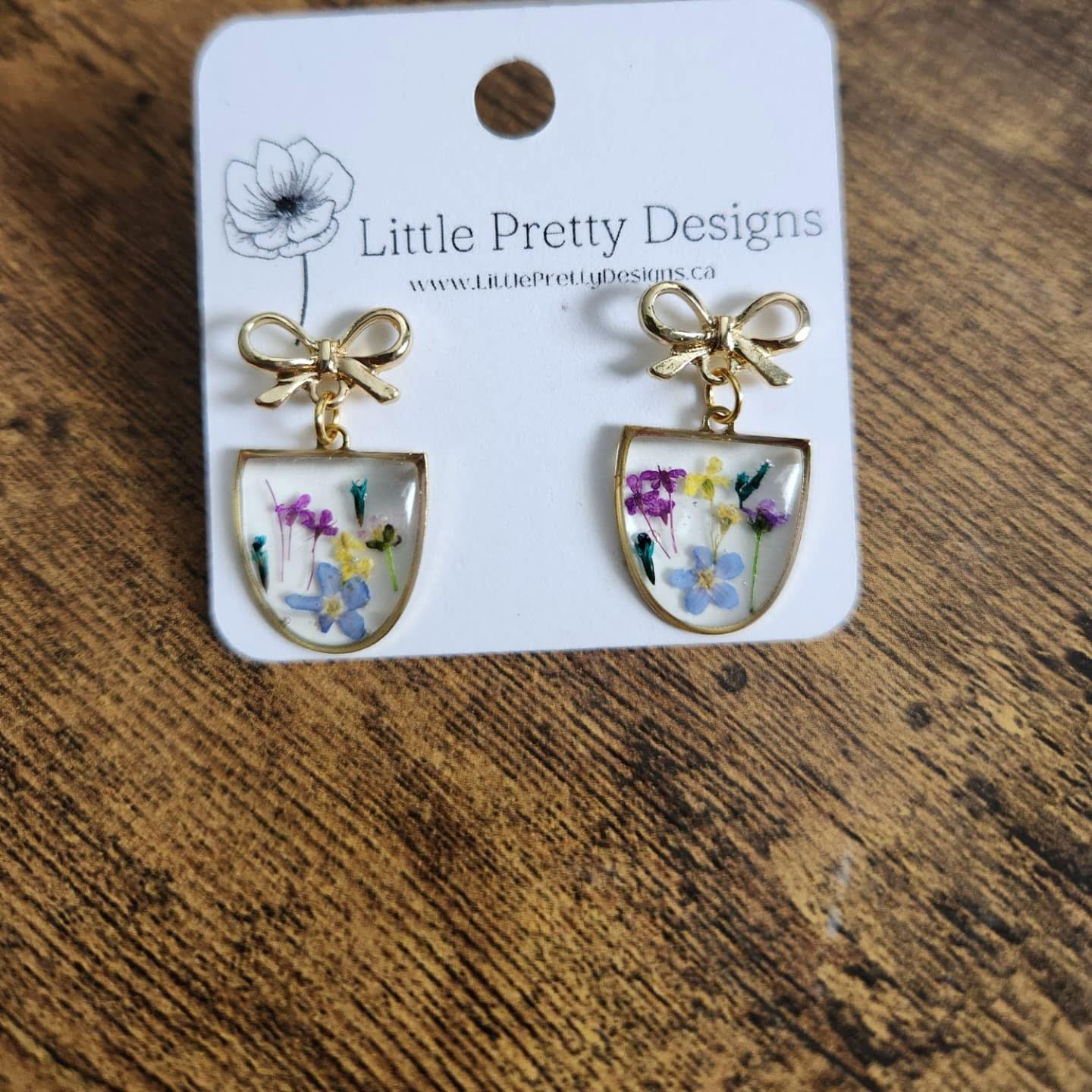 Dainty Floral Drop Earrings