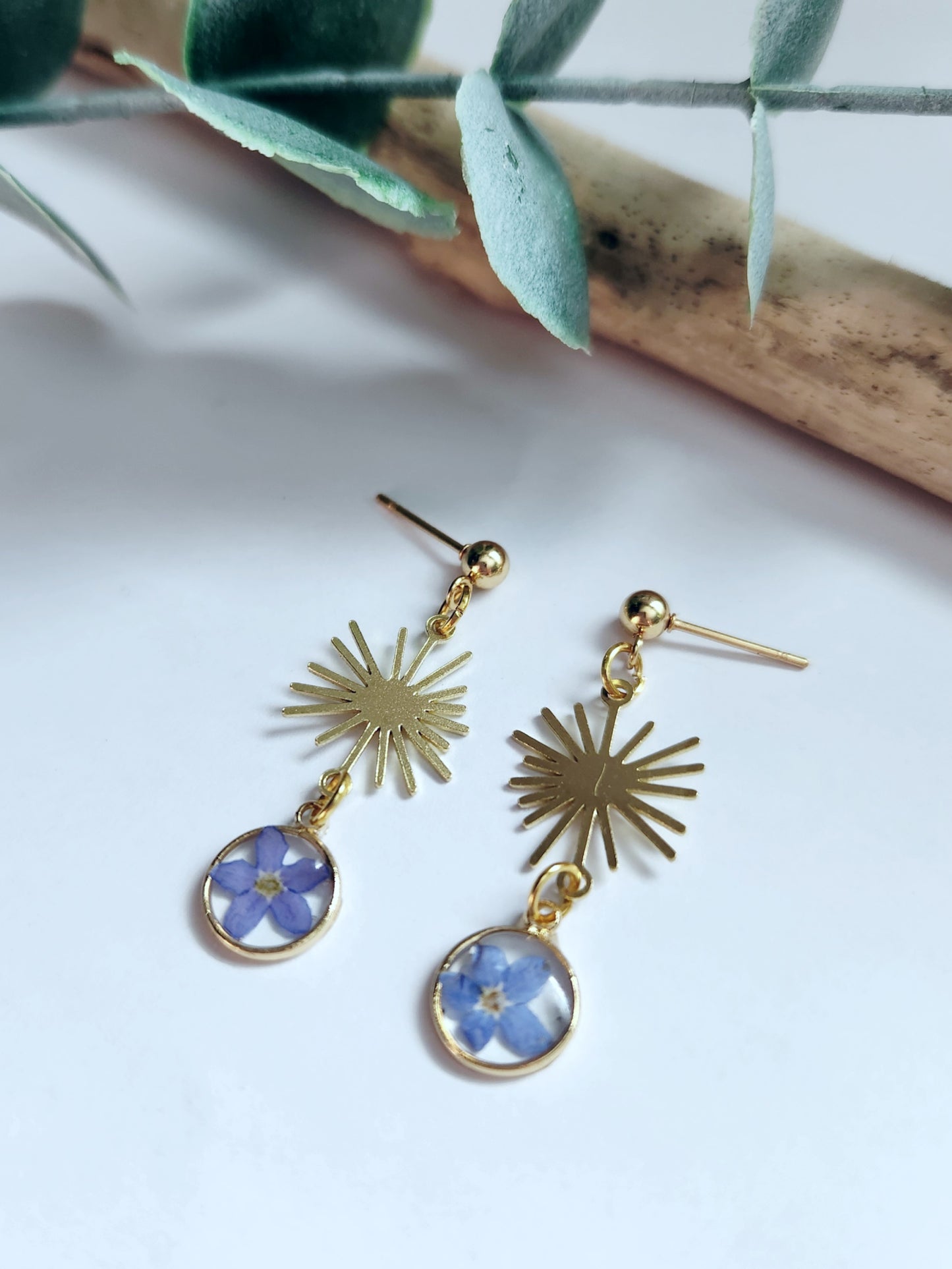 Dainty Floral Drop Earrings