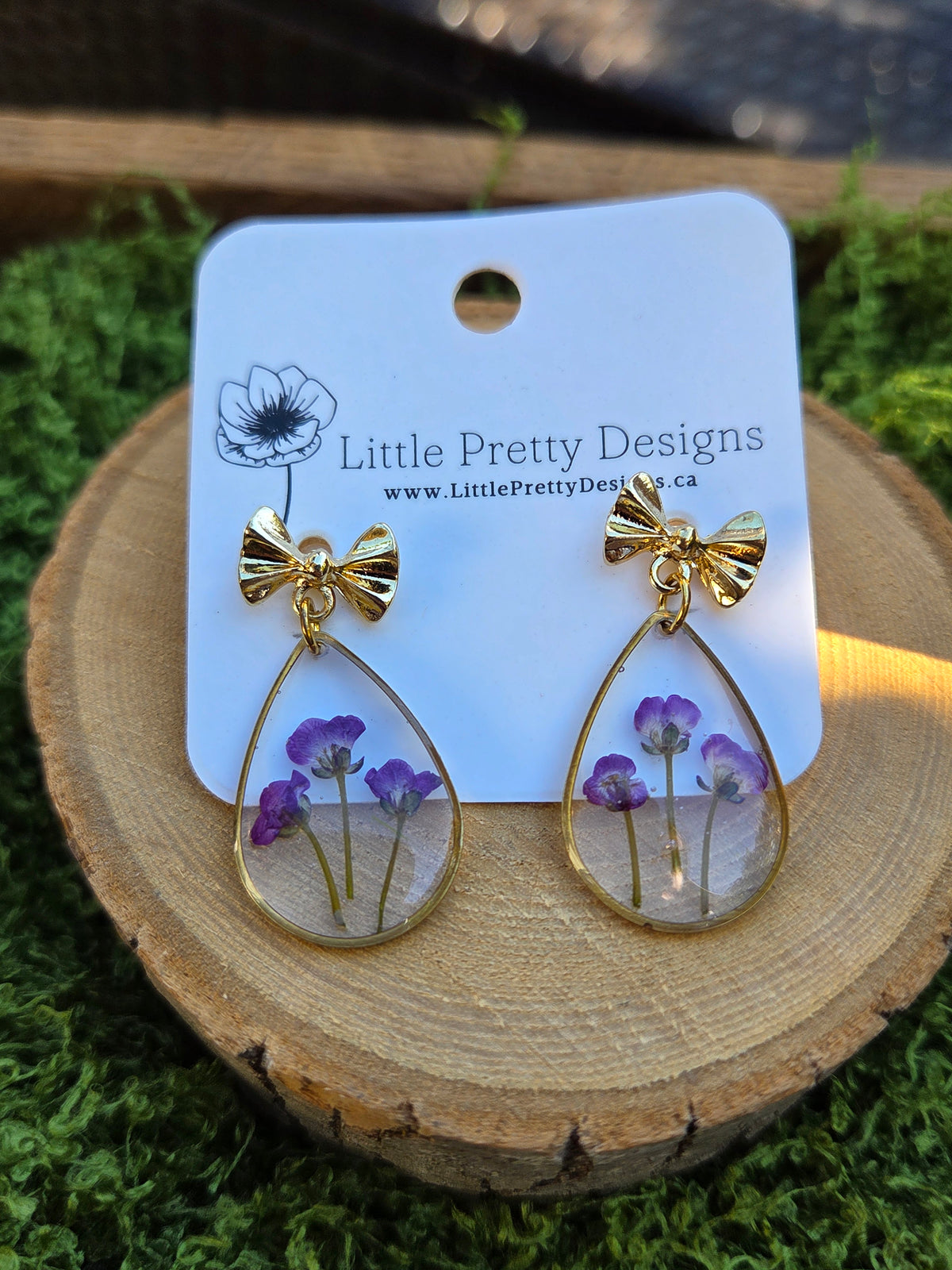 Dainty Floral Drop Earrings