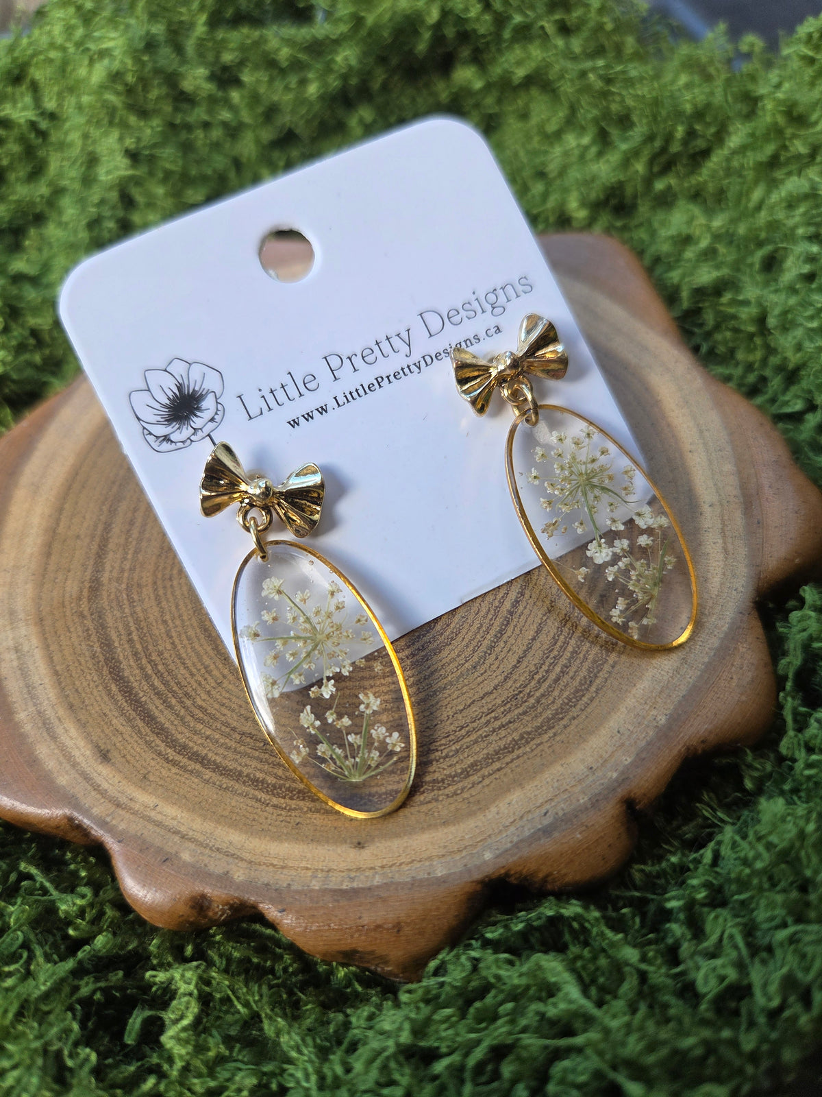 Oval drop earrings