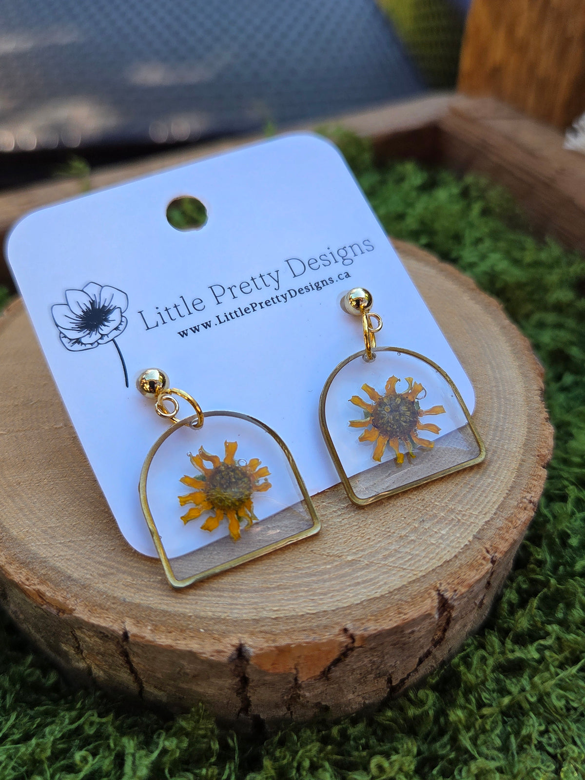 Dainty Floral Drop Earrings