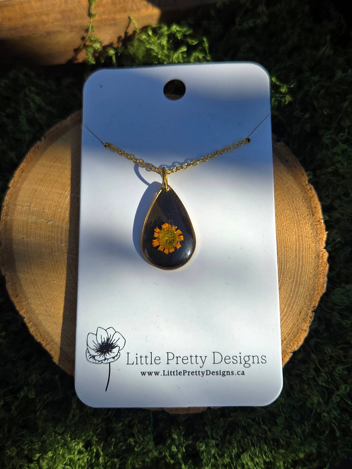 Teardrop Flower Necklace