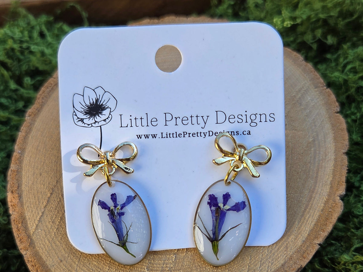 Dainty Floral Drop Earrings