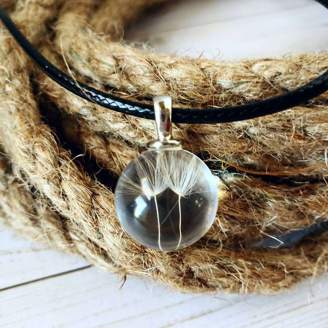 Pressed Dandelion Seed Resin Round Necklace – LittlePrettyDesigns
