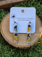 Oval stud earrings