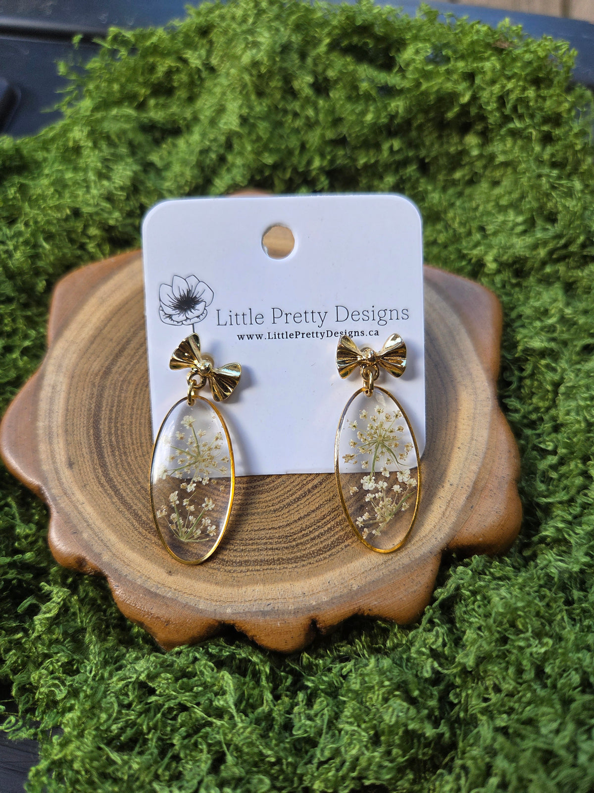 Oval drop earrings