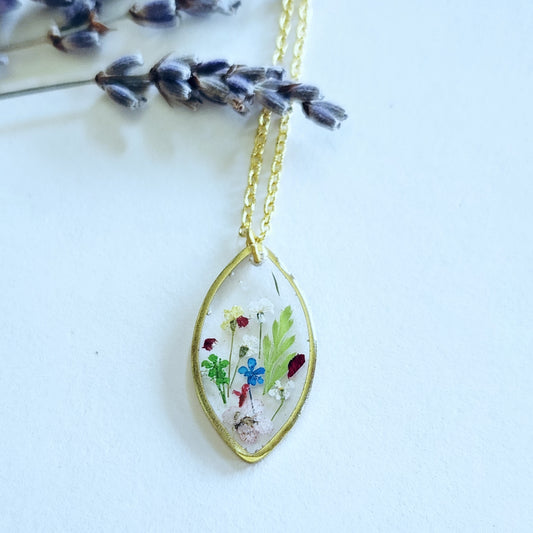 Pointed Oval Floral Necklace