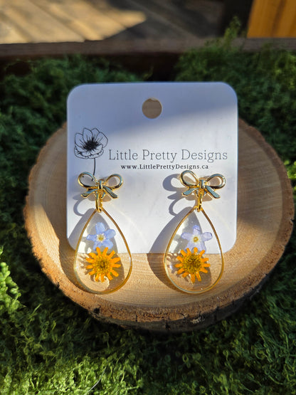Dainty Floral Drop Earrings
