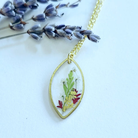 Pointed Oval Floral Necklace
