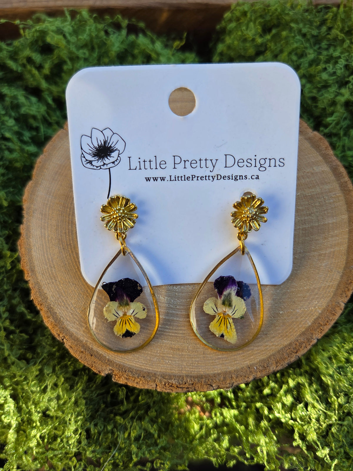 Dainty Floral Drop Earrings