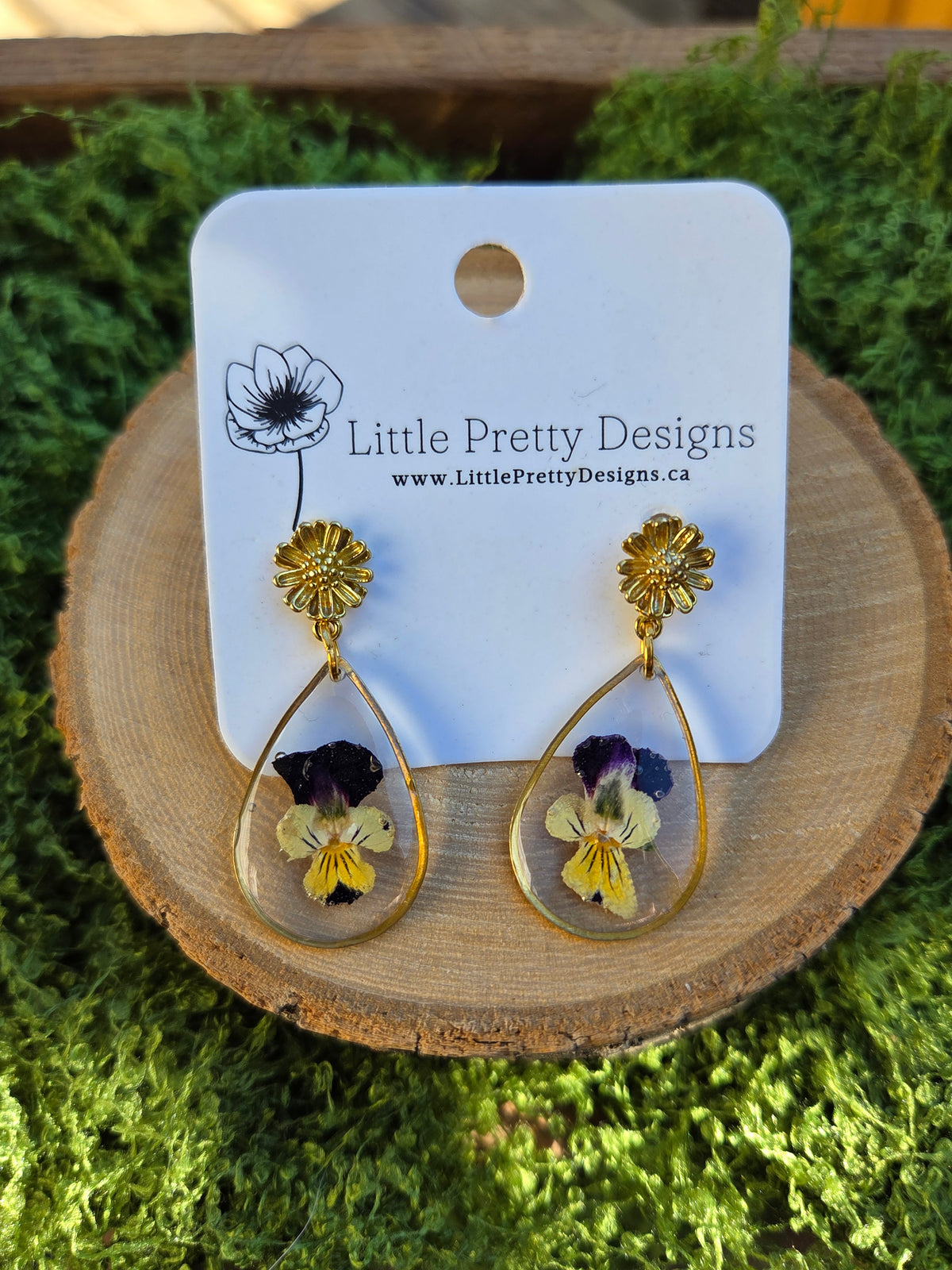 Dainty Floral Drop Earrings