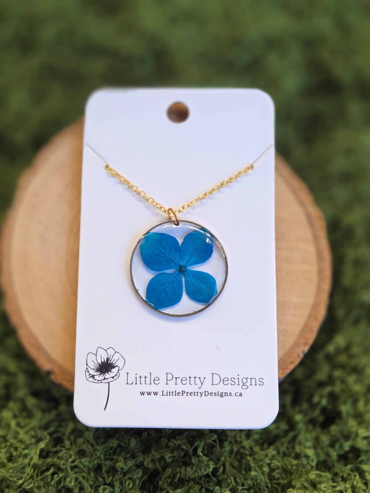 Round Flower Necklace