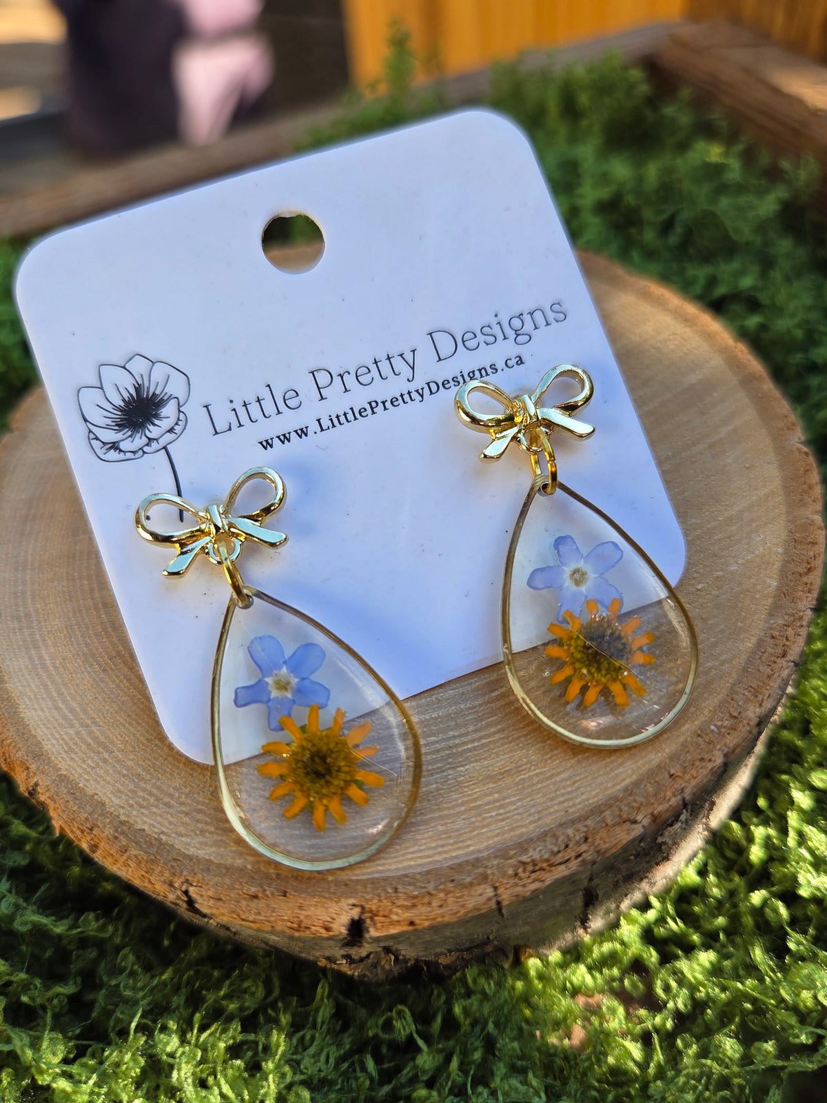 Dainty Floral Drop Earrings