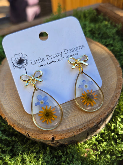 Dainty Floral Drop Earrings