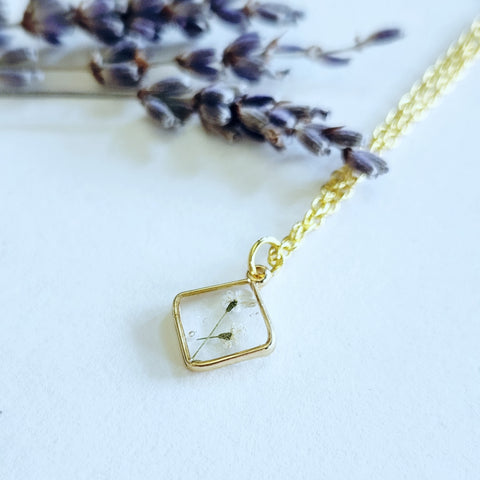 Dainty Square Floral Necklace