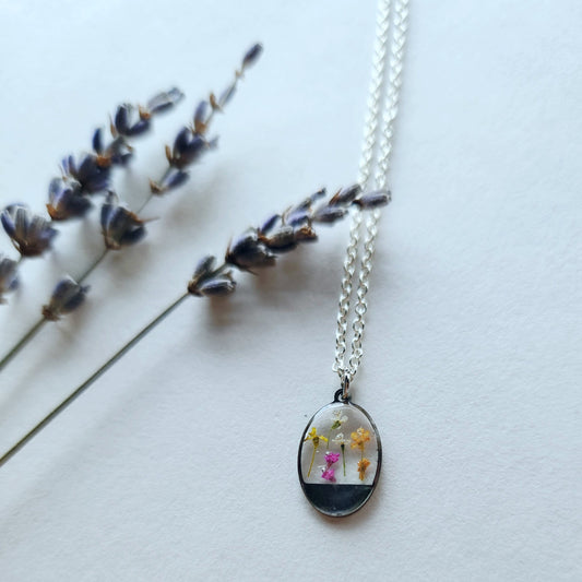 Dainty Oval Floral Necklace
