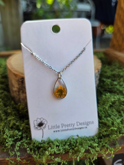 Silver teardrop necklace