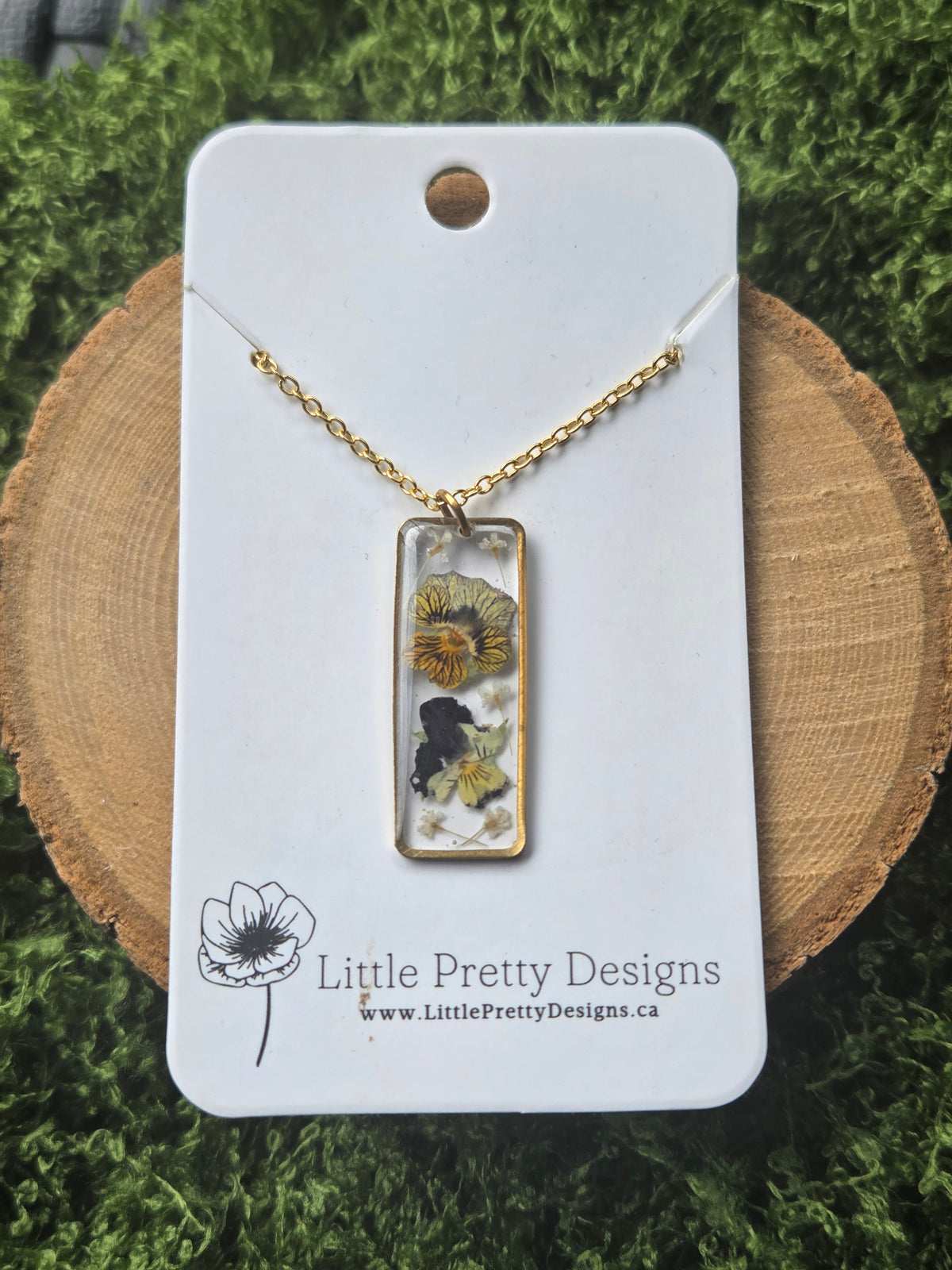Rectangle pansy flower necklace