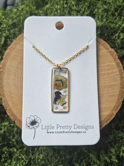 Rectangle pansy flower necklace