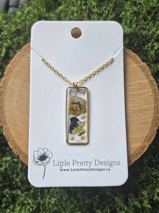 Rectangle pansy flower necklace