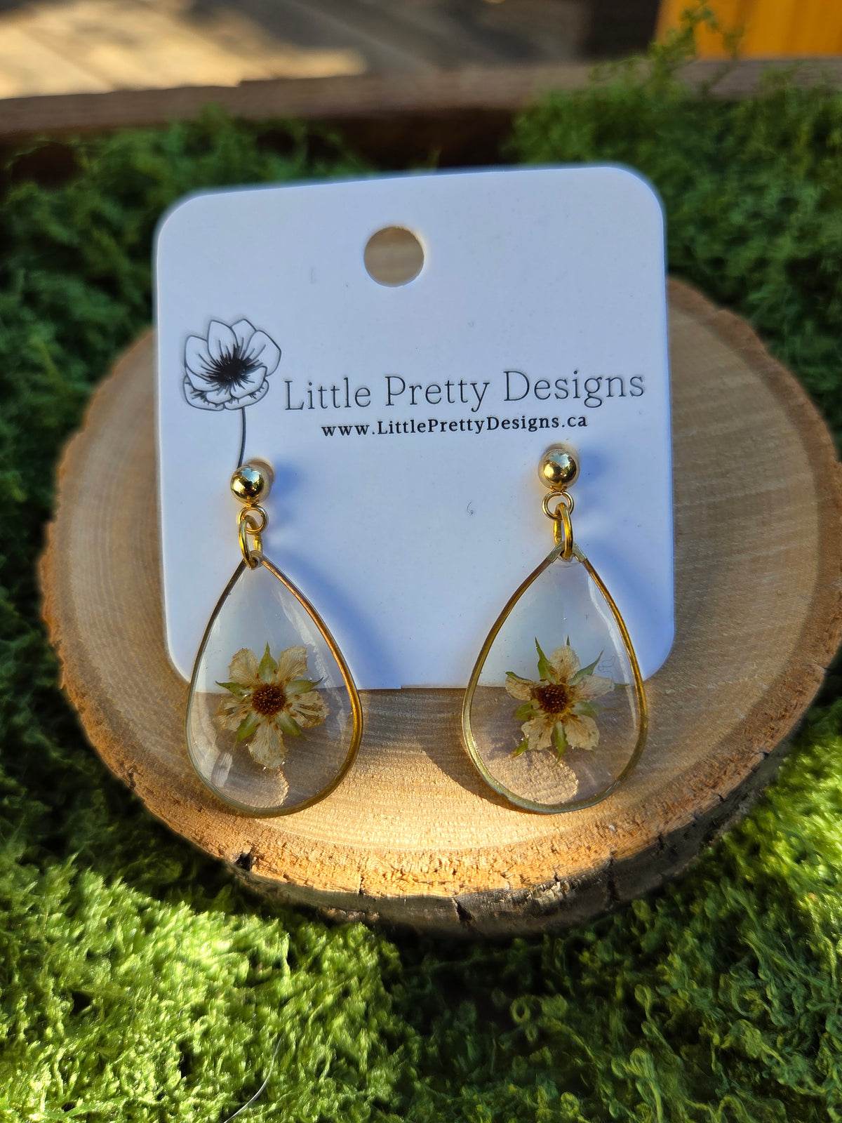 Dainty Floral Drop Earrings
