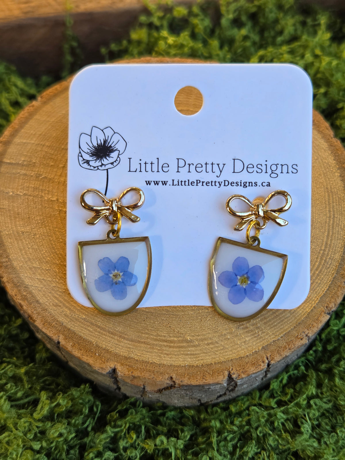 Dainty Floral Drop Earrings
