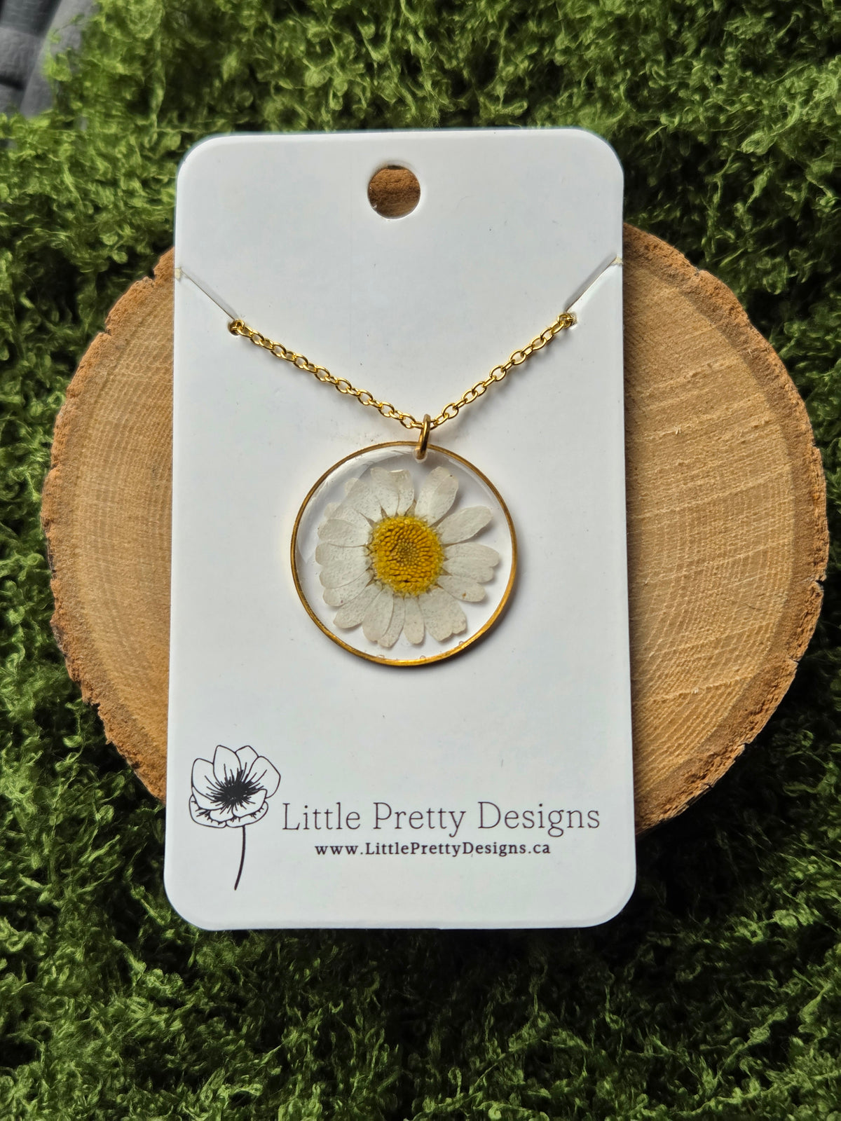 Pressed Flower Daisy Necklace