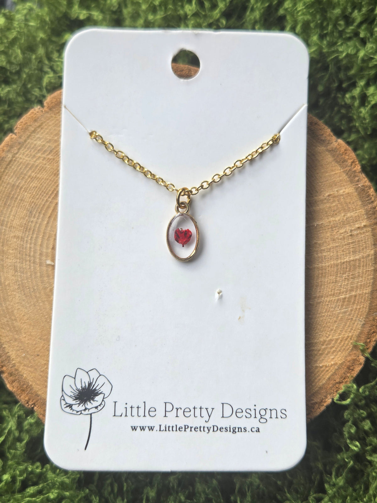 Tiny petal necklace