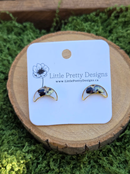 Moon stud earrings