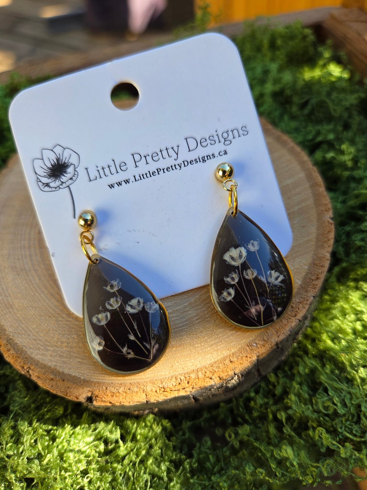 Dainty Floral Drop Earrings