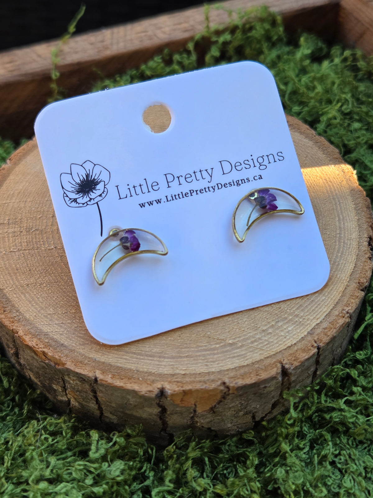 Moon stud earrings