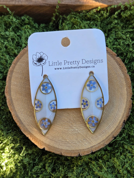 Large stud earrings