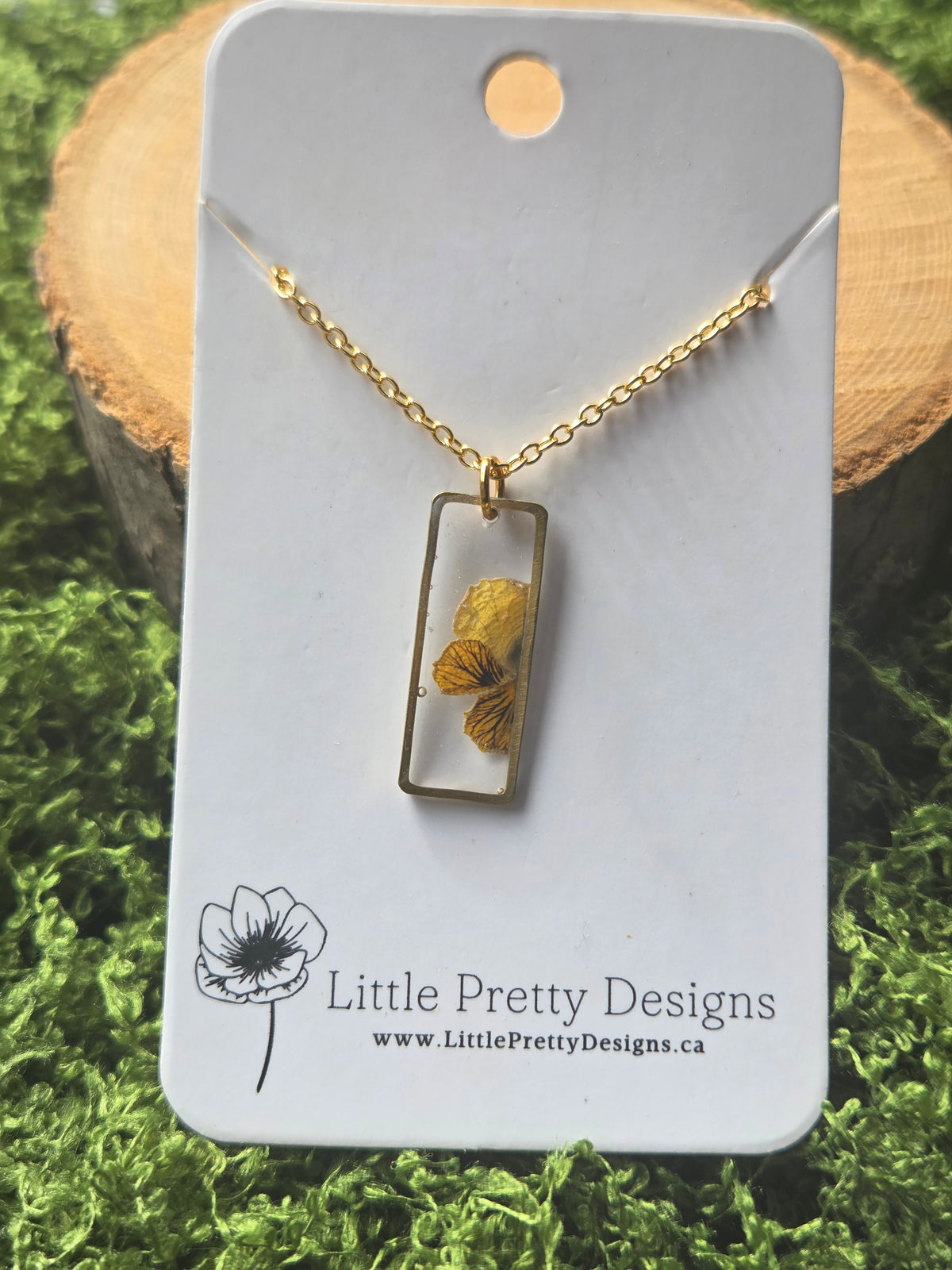 Rectangle Flower Necklace