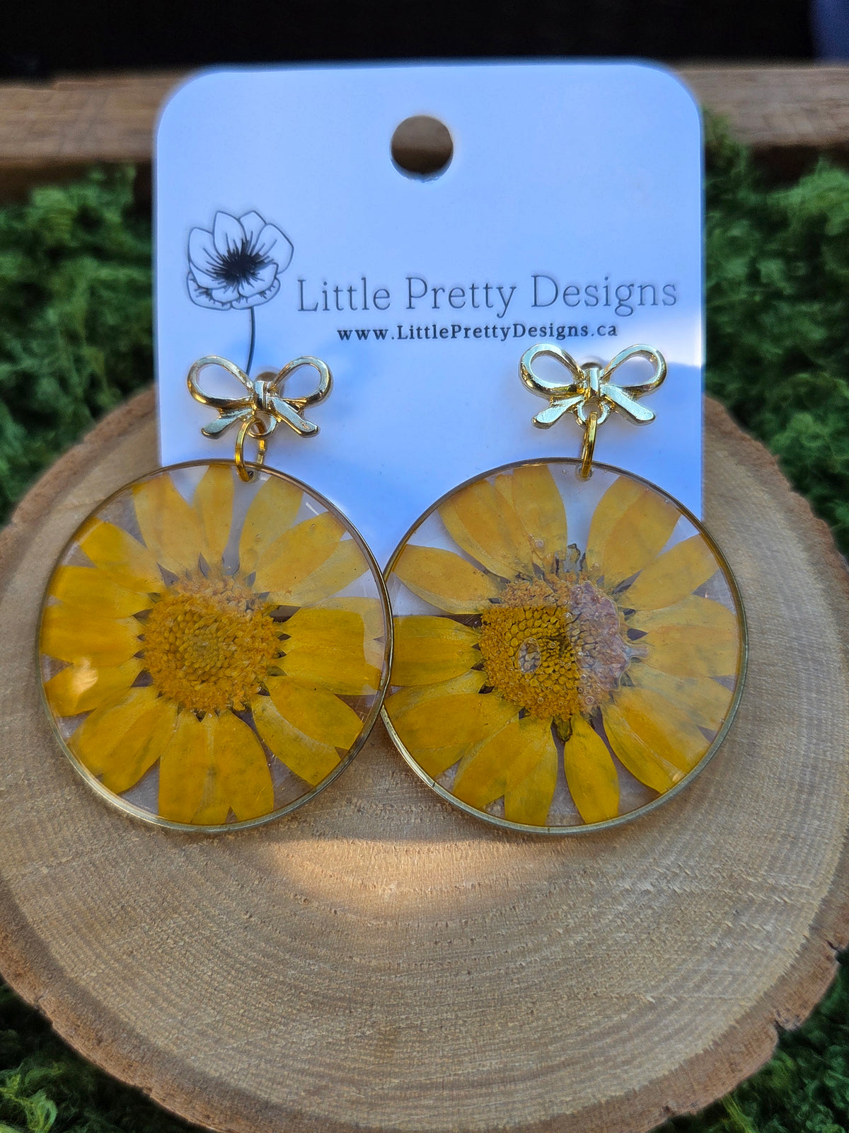 Dainty Floral Drop Earrings