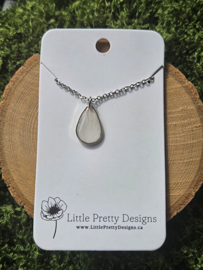 Teardrop Flower Necklace
