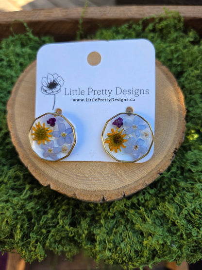 Round stud earrings
