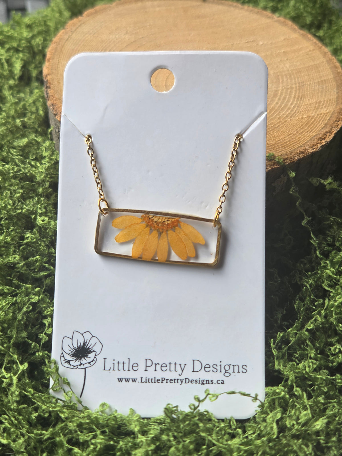 Rectangle Flower Necklace