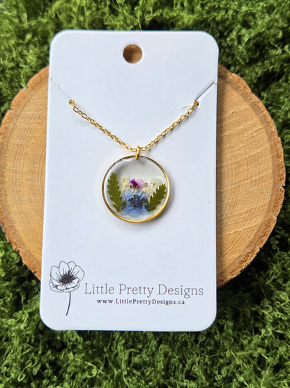 Round wildflower necklace