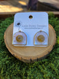Arch daisy floral stud earrings