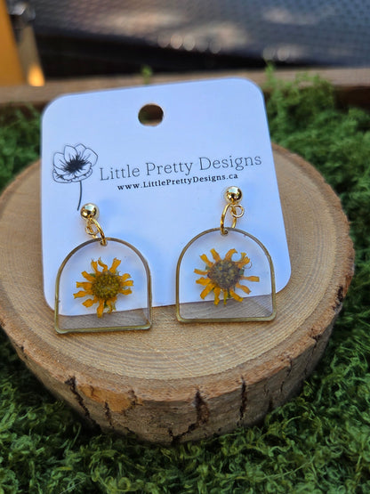 Dainty Floral Drop Earrings
