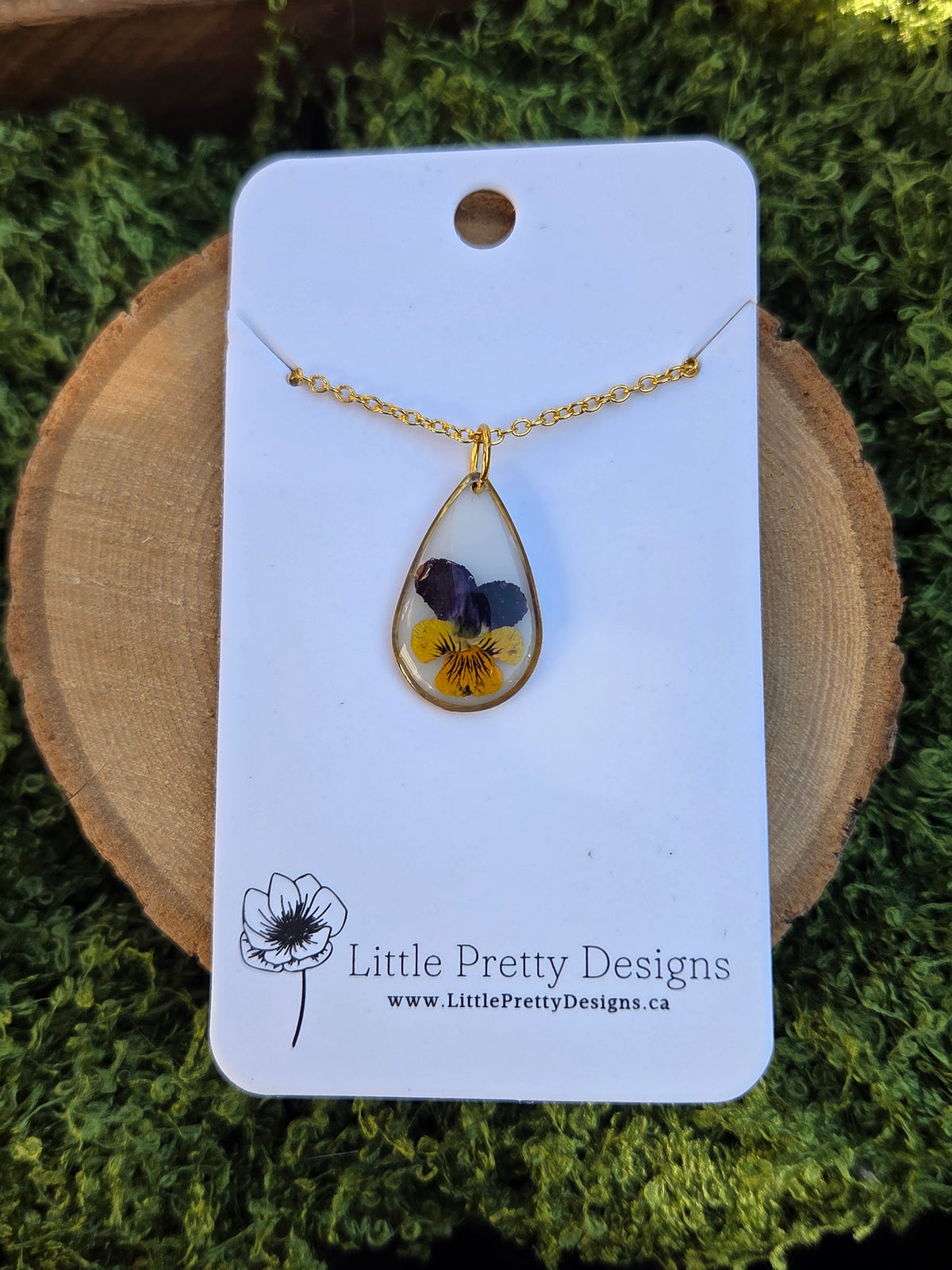 Teardrop Flower Necklace