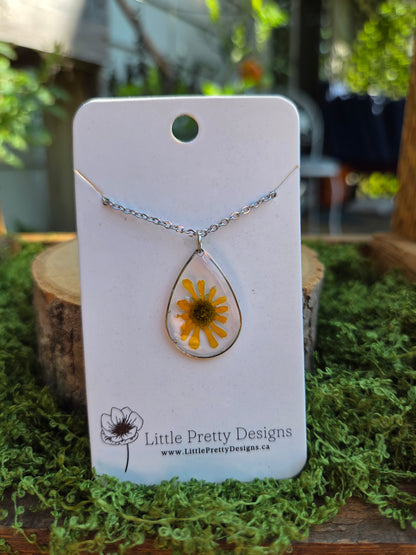 Silver teardrop necklace