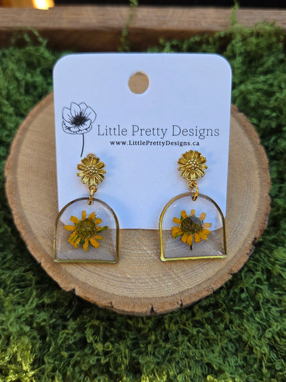 Dainty Floral Drop Earrings