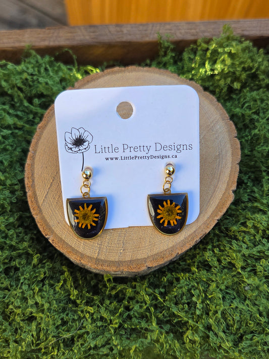 Dainty Floral Drop Earrings
