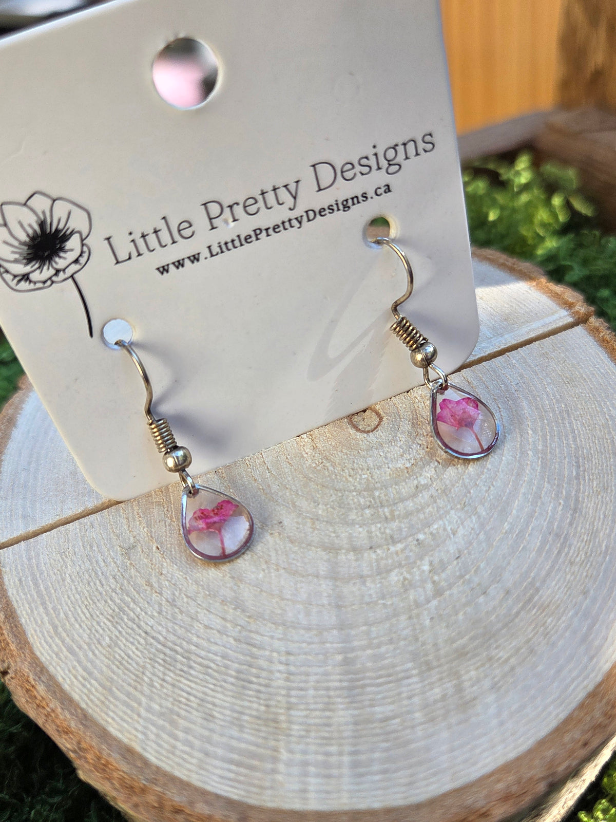 Dainty Floral Drop Earrings