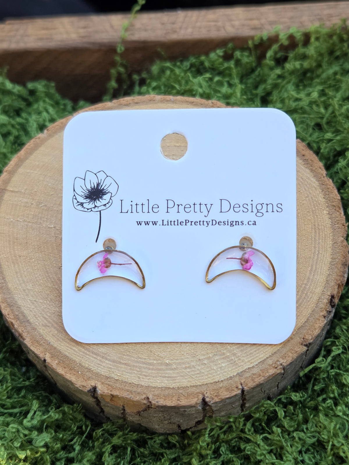 Moon stud earrings