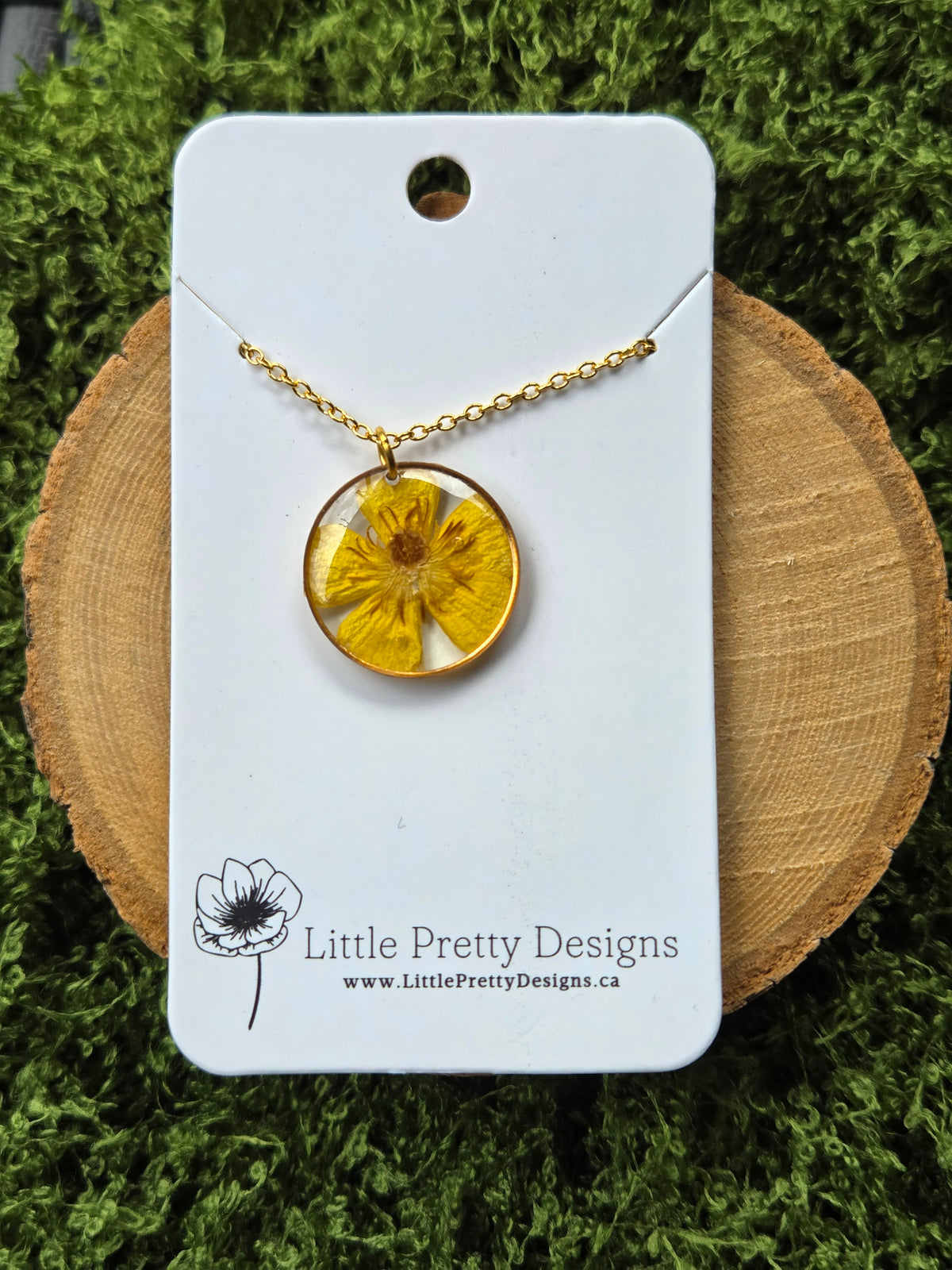 Round Flower Necklace
