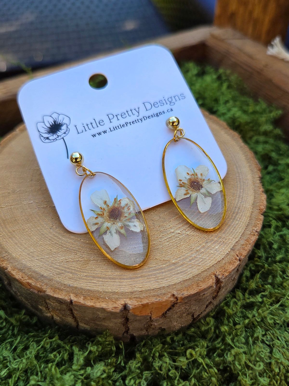 Dainty Floral Drop Earrings