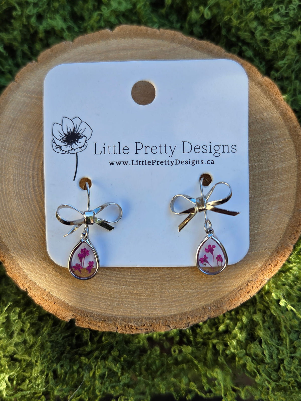 Dainty Floral Drop Earrings